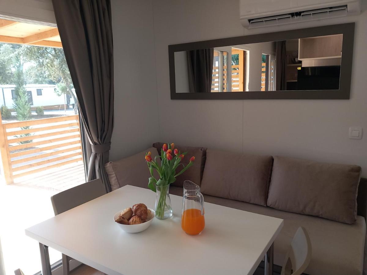 Mobile Home Anamari Biograd Na Moru Exteriér fotografie